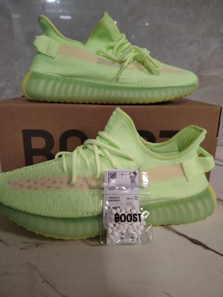 Adidas Yeezy Boost 350 V2 Glow