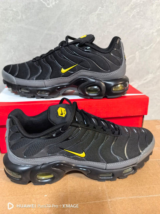 Nike Air Max Batman