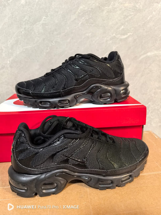 Nike Air Max Triple Black