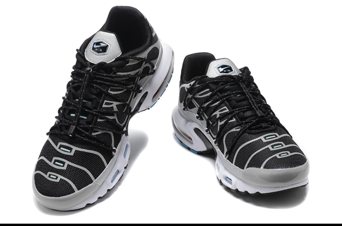 Nike Air Max TN Plus Lace Toggle Black Grey