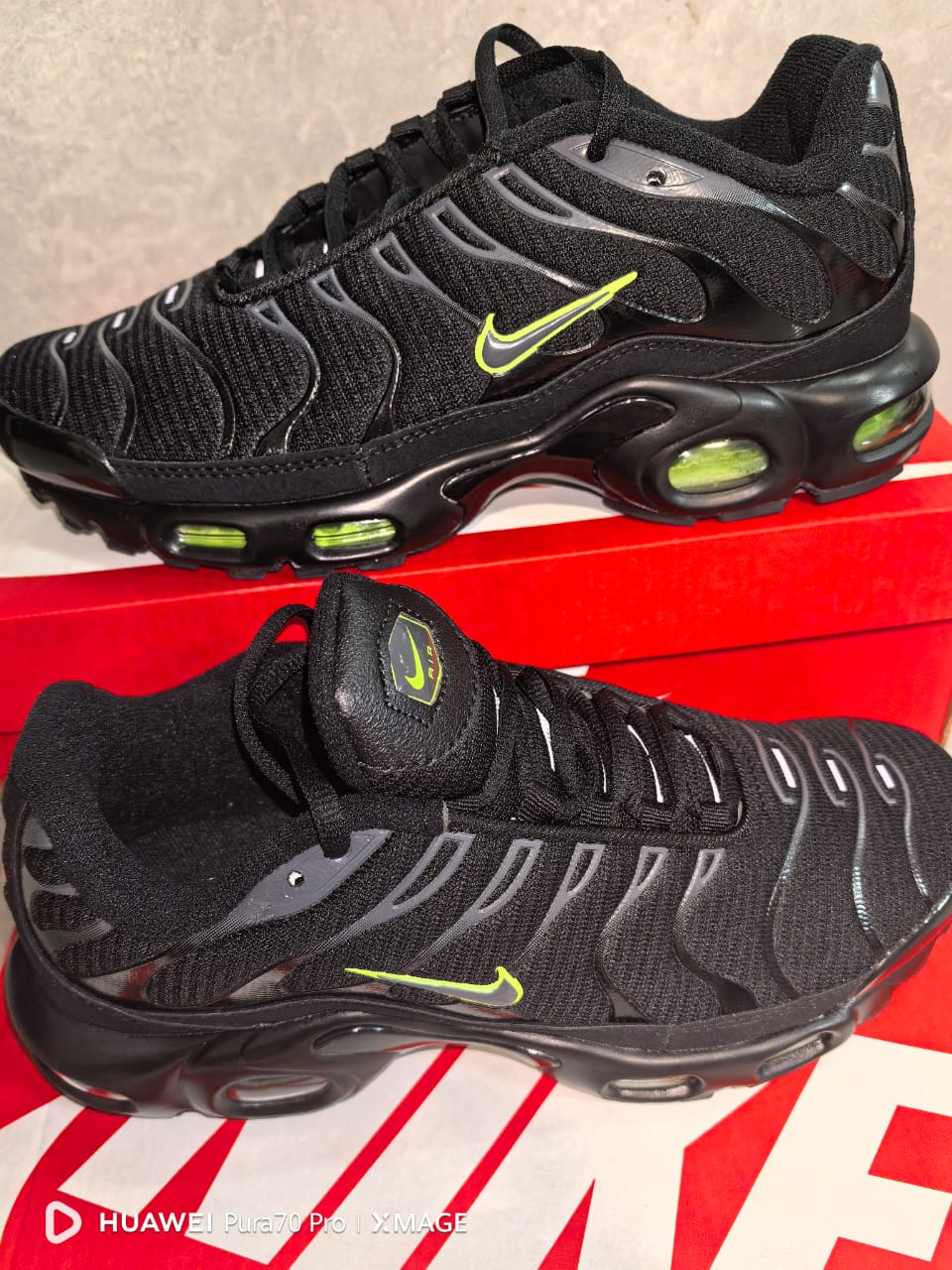Nike Air Max TN Plus Black Volt