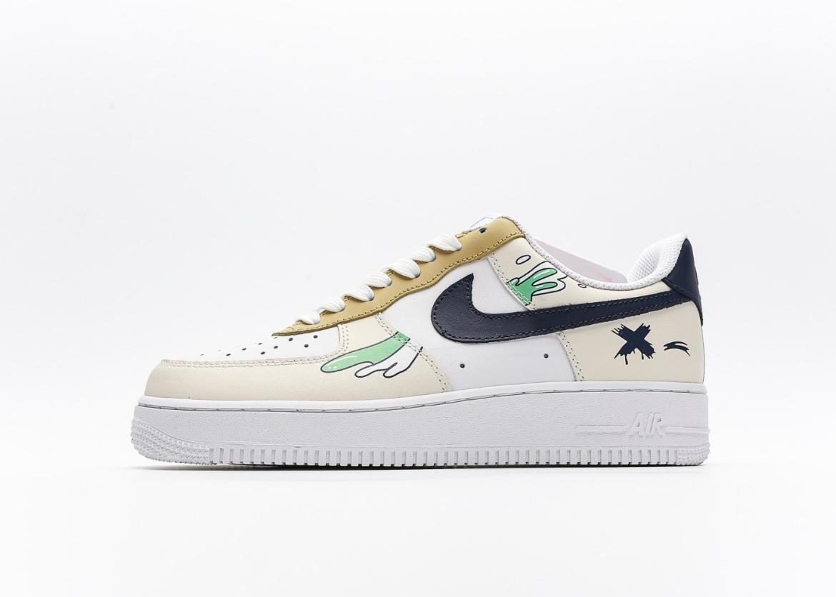 Nike Air Force Low “Flyleather”