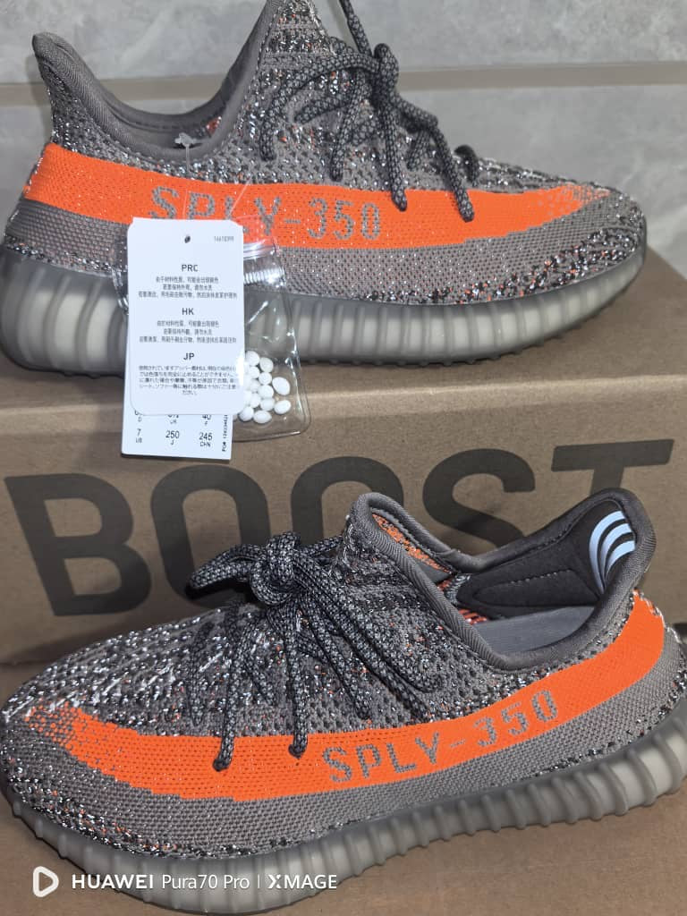 Adidas Yeezy 350 V2 Carbon Beluga
