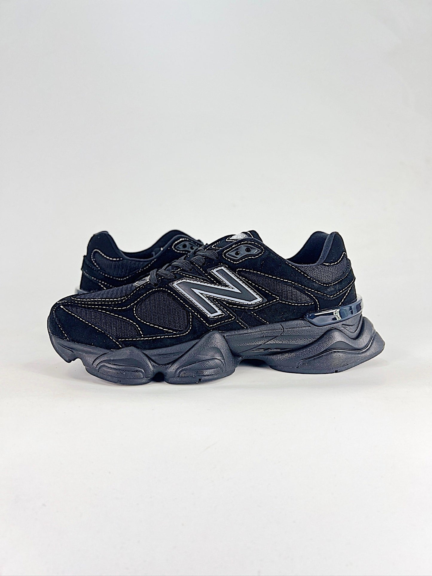 New Balance 9060 Triple Black